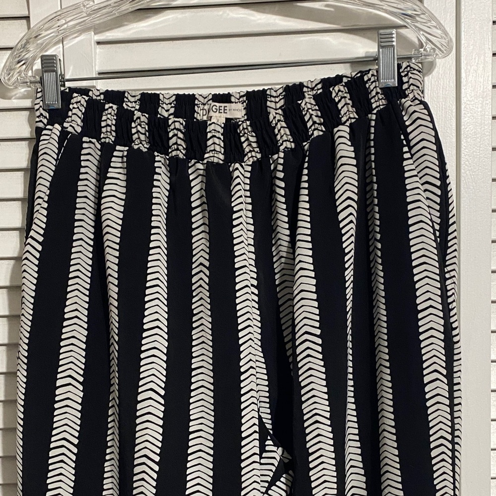 Dubgee by whoopy Black and White Striped Pants - Picture 2 of 8